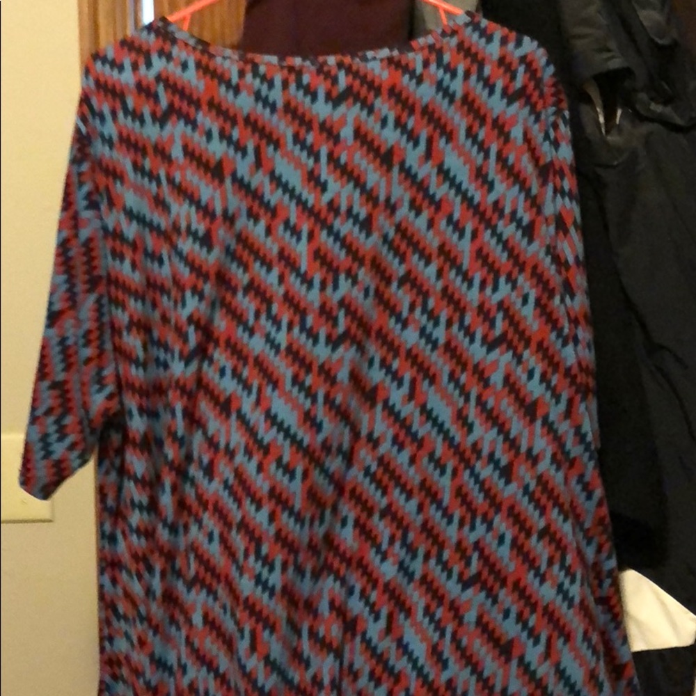 Top - Picture 3 of 5